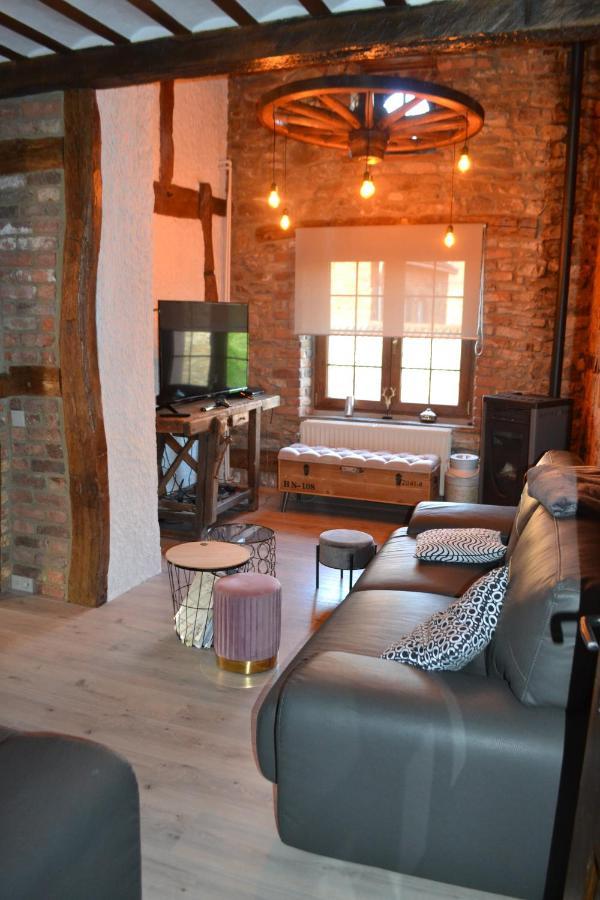 Place 86 La Reid Экстерьер фото